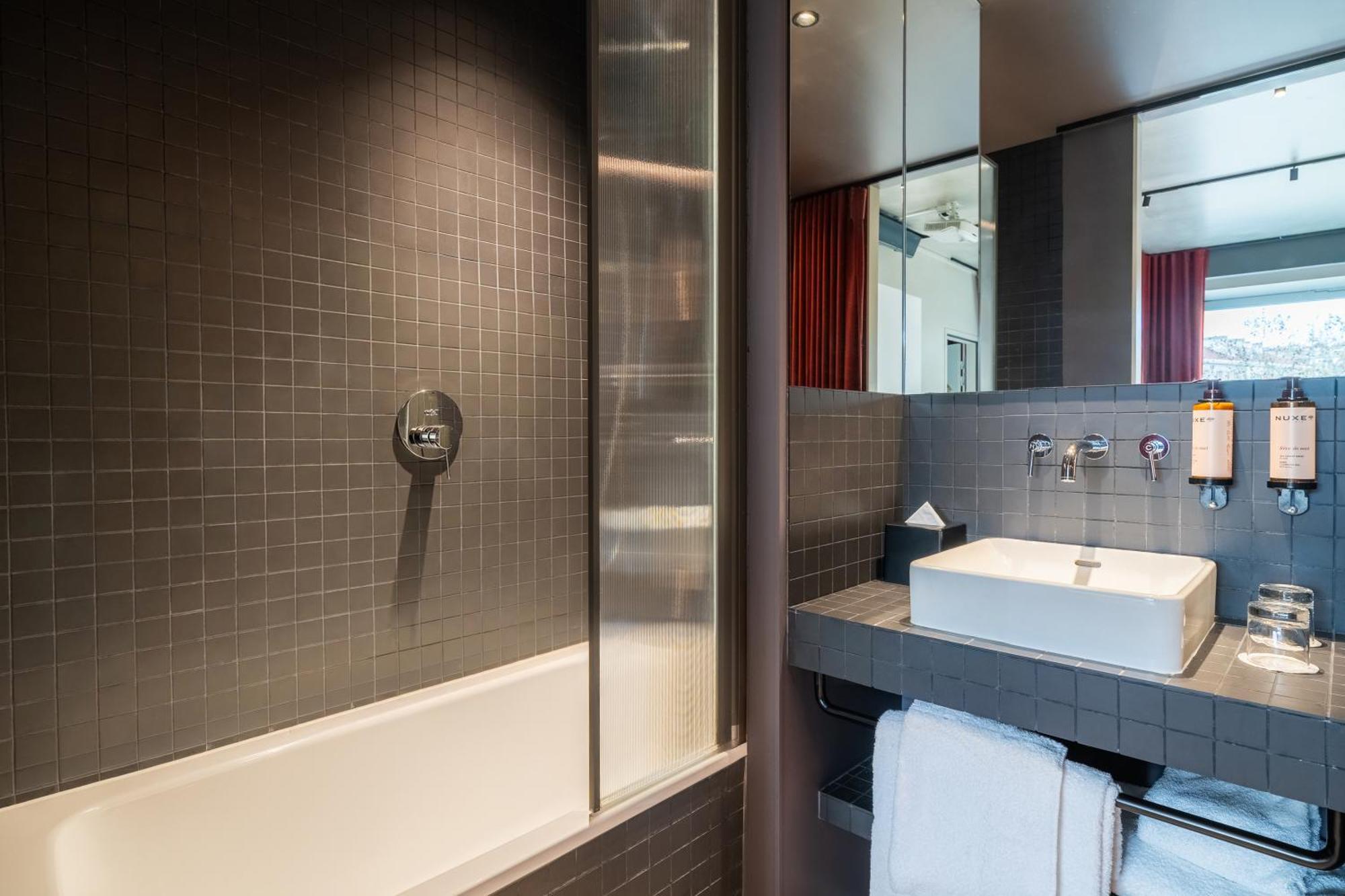 Mk2 Paradiso Nation Hotel 4*